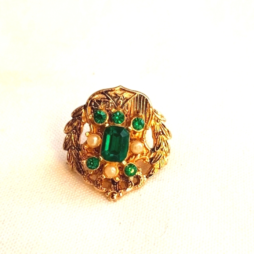 1940's Coro Broach Gold Tone Vintage